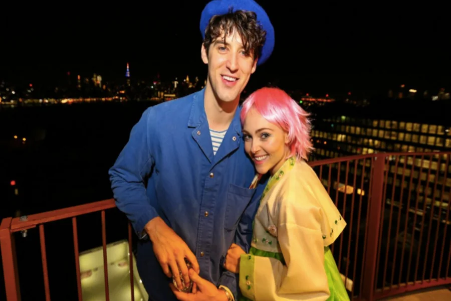 AnnaSophia Robb Husband