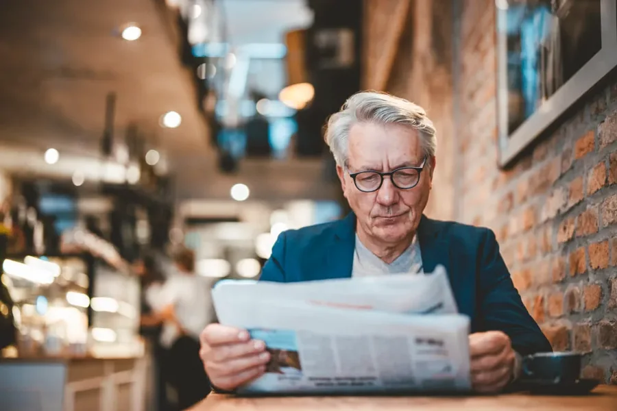 How to Verify Sources When Reading News Online