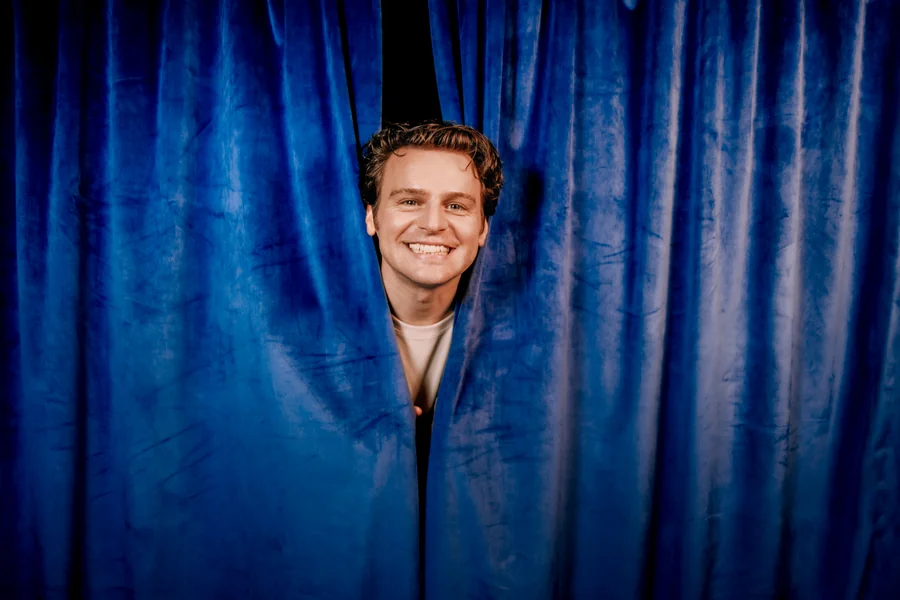 Jonathan Groff Husband