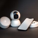 Smart Tech Accessories That Make Everyday Mobile Use Easier